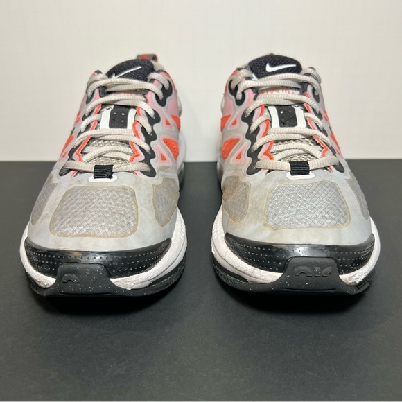 Unisex NIKE Air Max Genome Platinum Gray Athletic Shoes / Size 7Y - 8.5 Womens - Picture 2 of 9